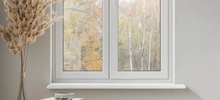 Vinyl Window Stool in Port St. Lucie, FL